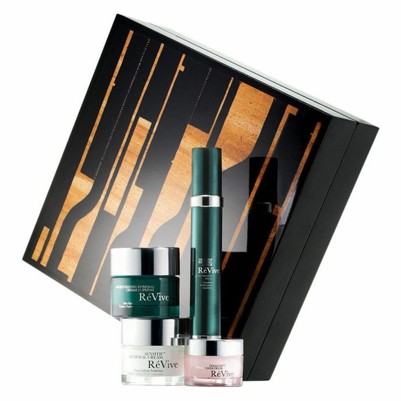 ReVive Limited Edition Artbox 11 with (4) FULL SIZ